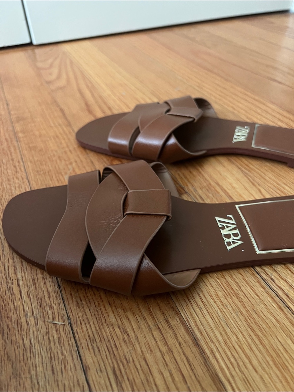 Zara Brown Flat Crossed leather Sandals 40 EU - Picture 6 of 16